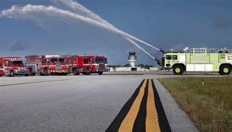 Passenger Jet Skids off Newark NJ Airport Runway Firefighters