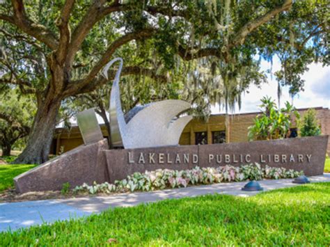 Public Library Lakeland, FL Postcard