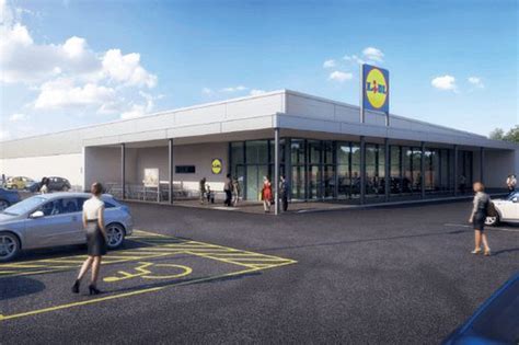lidl watton opening times