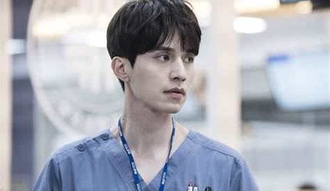 Lee Dong Wook Transforms Into A Serious And Intense Doctor For "Life