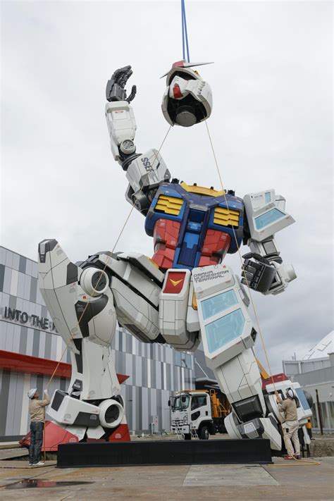 Life Size Statue Robot