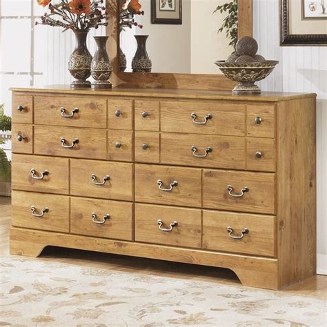 light brown 6 drawer dresser