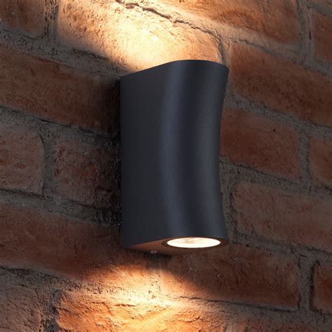 light bulb for gray walls