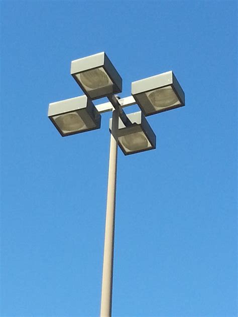 light fixtures for pole