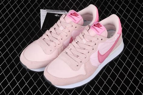 Trendy Light Shoes Pink Shine Now!