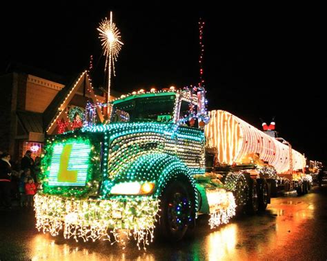 lighted christmas parade lynden wa