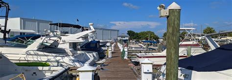Discover Lighthouse Point Marina: Premier Boating Haven!