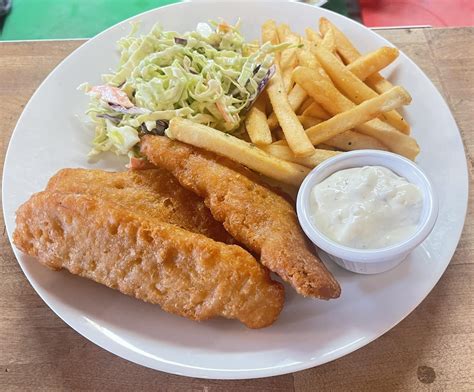 lighthouse restaurant specials