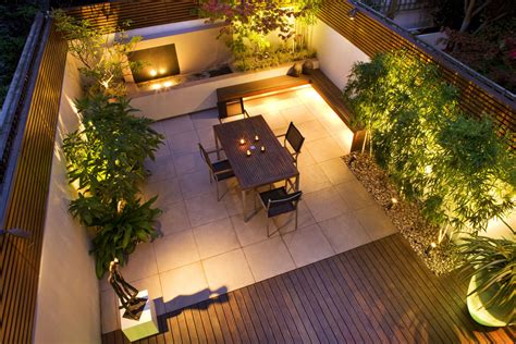 How to install lighting in the garden. Earth Designs Garden Design