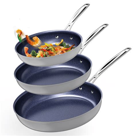 Lightweight Frying Pans