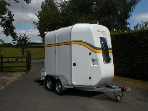 Lightweight Horse Trailer