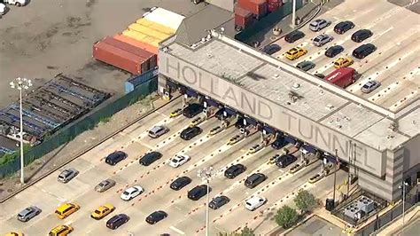 lincoln tunnel toll cost