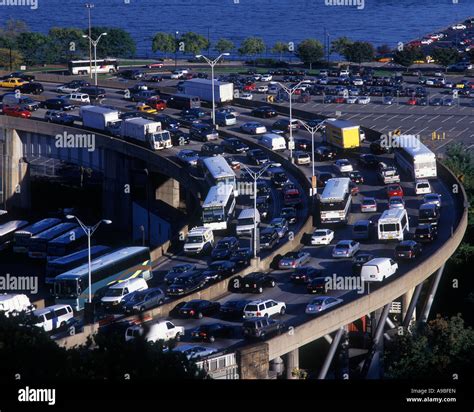 lincoln tunnel traffic now