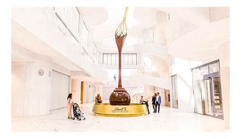 Private Lindt & Sprüngli Chocolate Shop and Factory Trip 2022 - Zurich