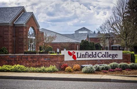 linfield university cost