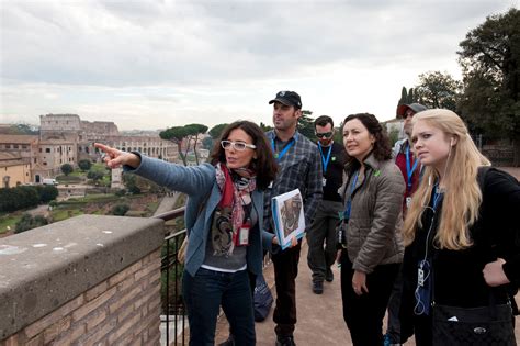 linn farran tour guide