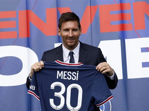 lionel messi joining psg