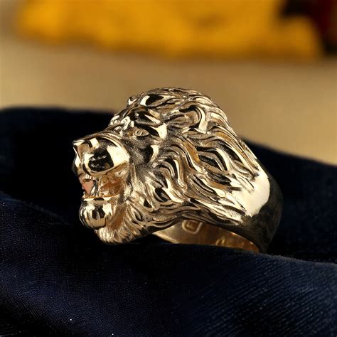 lions head ring