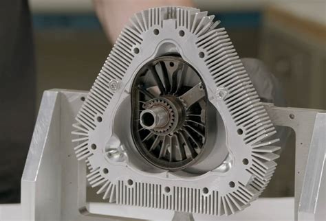 Liquid Piston Engine Torque