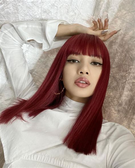 lisa blackpink hair color 2023