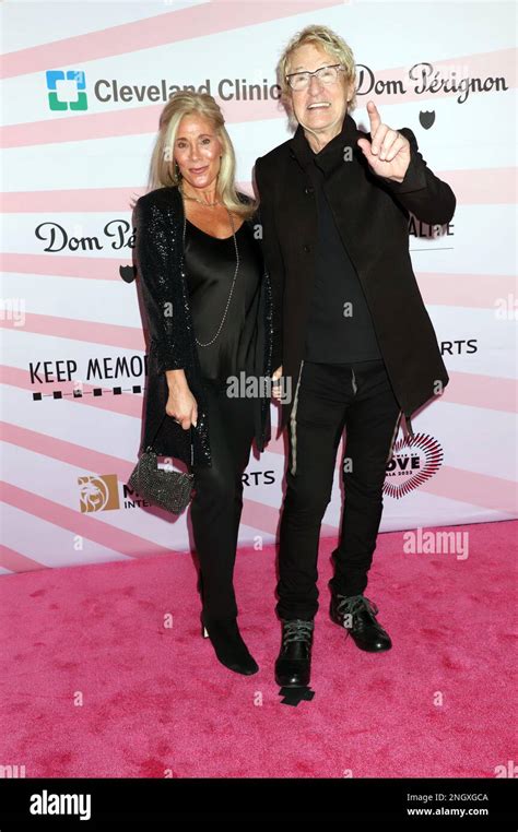 Lisa Cronin's Best-Selling Secrets Uncovered