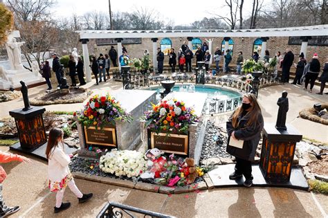 lisa marie presley funeral live today