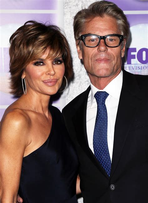 lisa rinna divorces harry hamlin