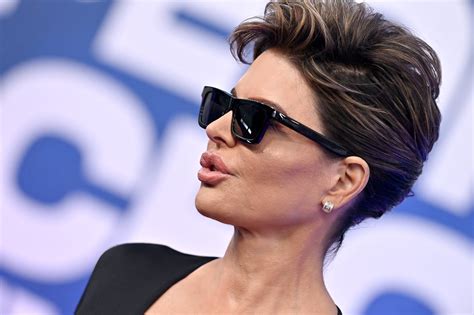 lisa rinna new hair