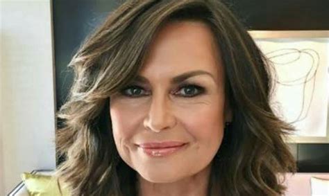 lisa wilkinson how old