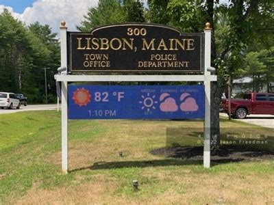 lisbon me town office