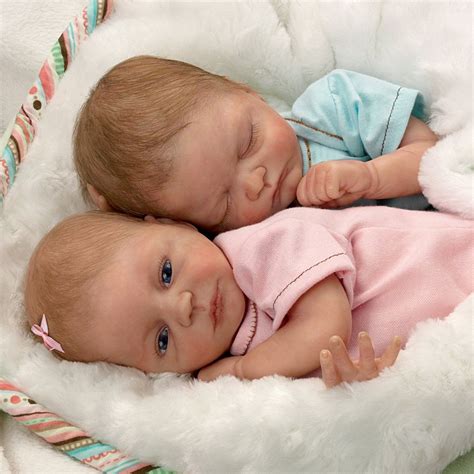 little baby dolls that look real
