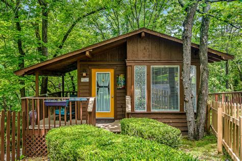 little cabin in the woods eureka springs