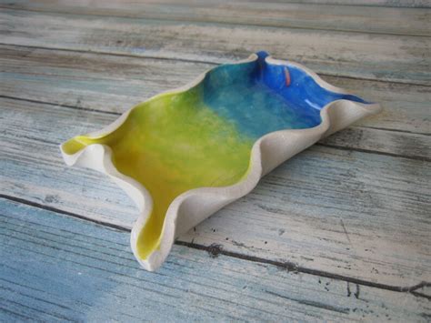 little ceramic tray woman diving