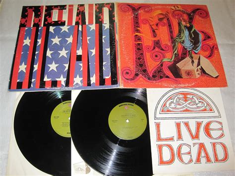 live dead vinyl
