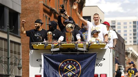 live denver nuggets parade