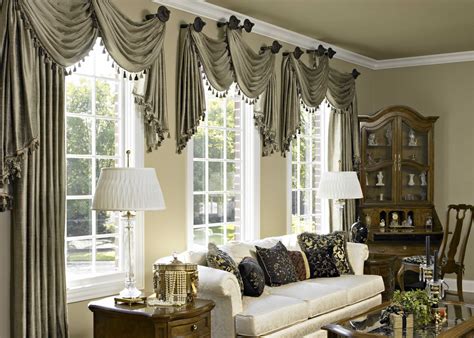10 Curtain Ideas for an Elegant Living Room