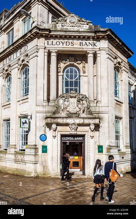 lloyds bank city centre