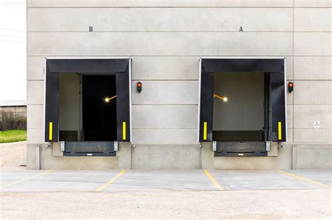 Loading Bay Traffic Lights