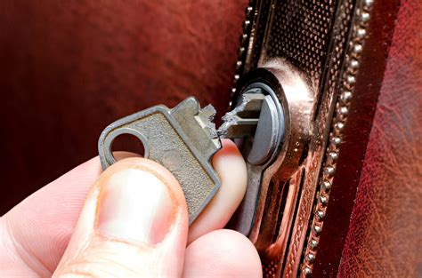 Locksmith Key Removal