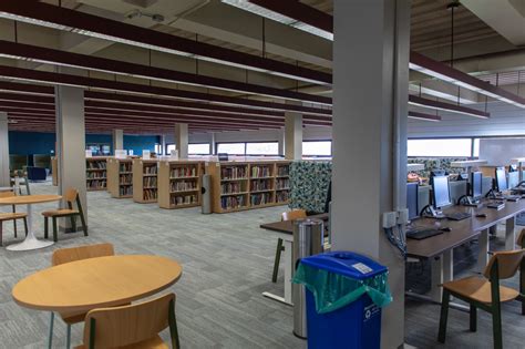 Lockwood Library Hours