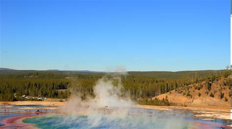 lodging at yellowstone south entrance deals