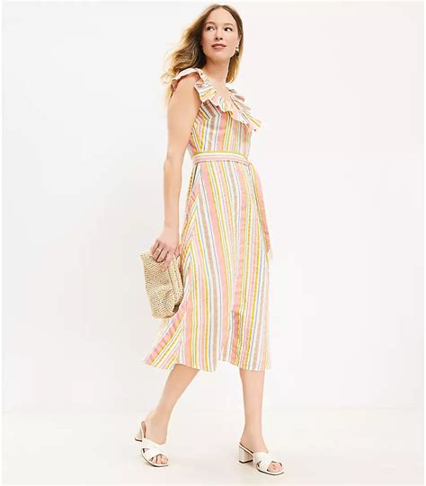 Effortlessly Chic: Elevate Your Style with Loft Dresses - Shop Now!