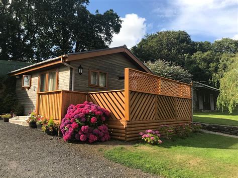 Log Cabins In Swansea