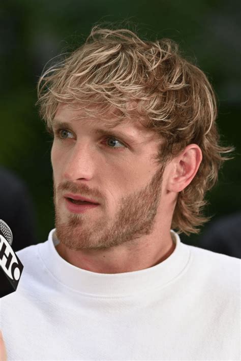 Logan Paul Haircut / YouTube Star Logan Paul Causes Outrage After