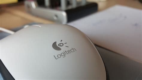logitech mouse reset button