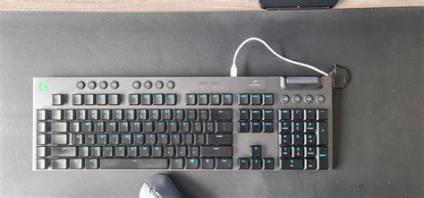 logitech g915 keyboard not charging