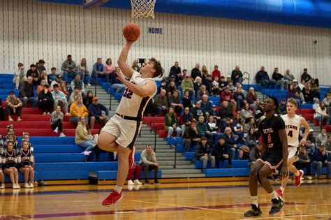 london high school basketball