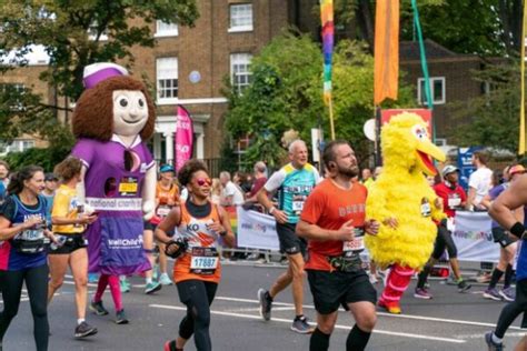 london marathon tracker app