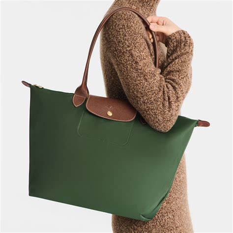 Longchamp Le Pliage: Timeless, Foldable Style for Every Occasion
