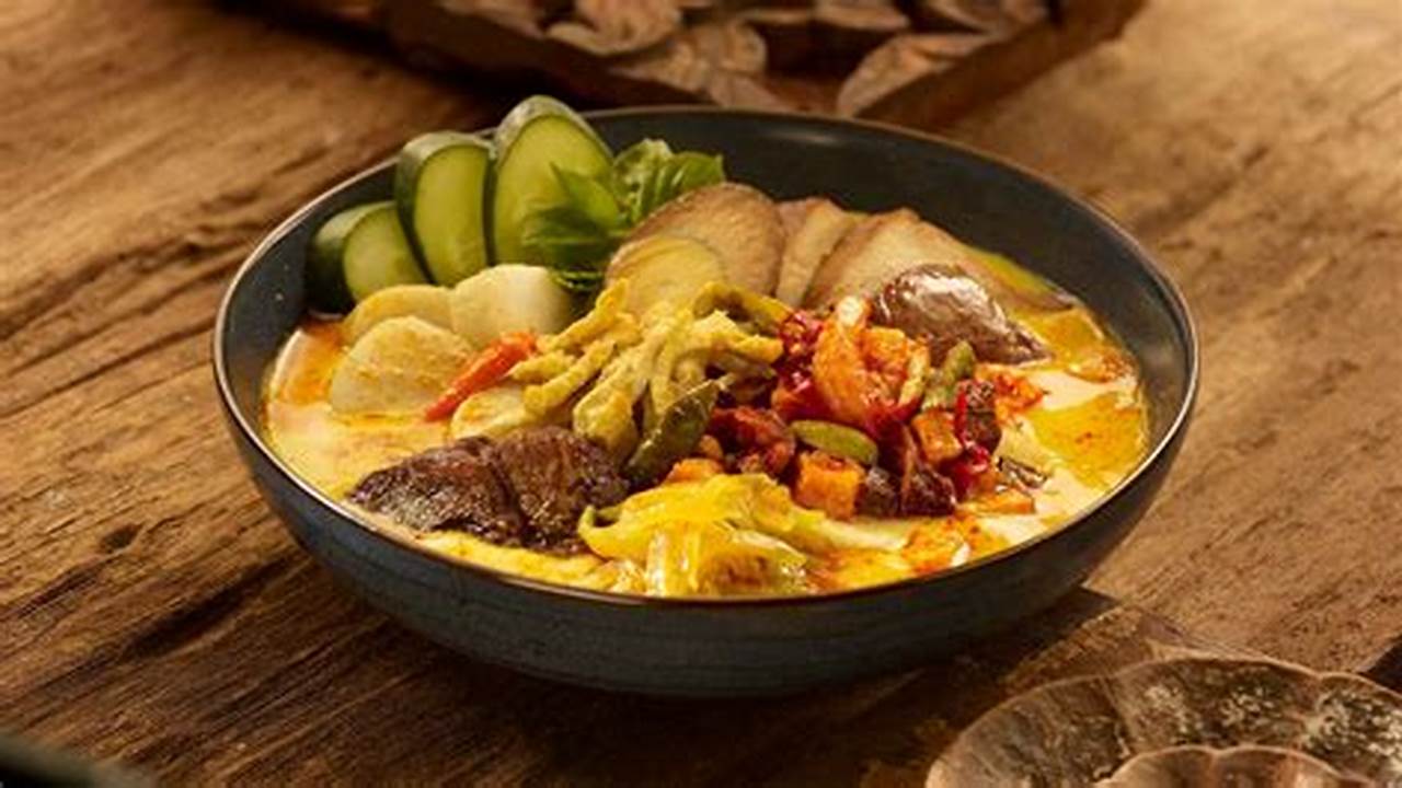 Lontong Cap Go Meh Sate Khas Senayan: Cita Rasa Kuliner yang Menggugah